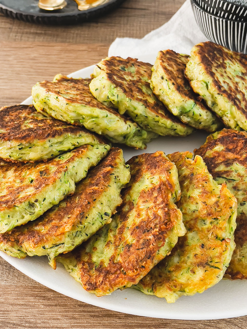 Galettes de Courgettes au Fromage  La Recette Facile et Gourmande